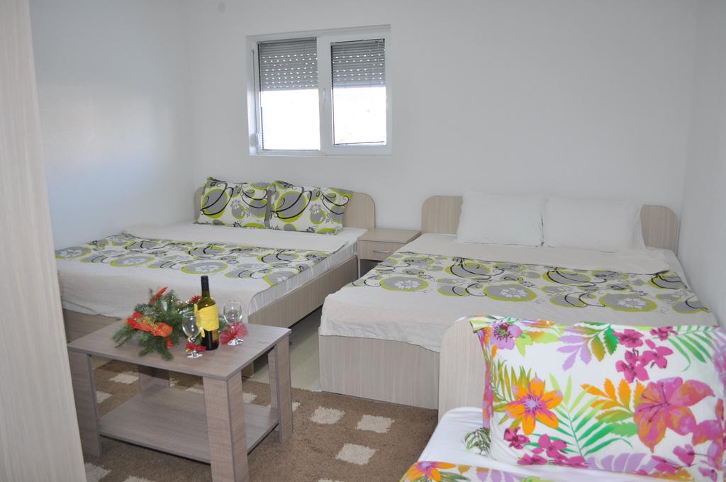 Apartamento Gjoce *
