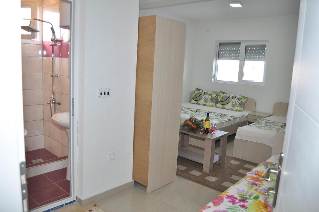 Apartamento Gjoce *