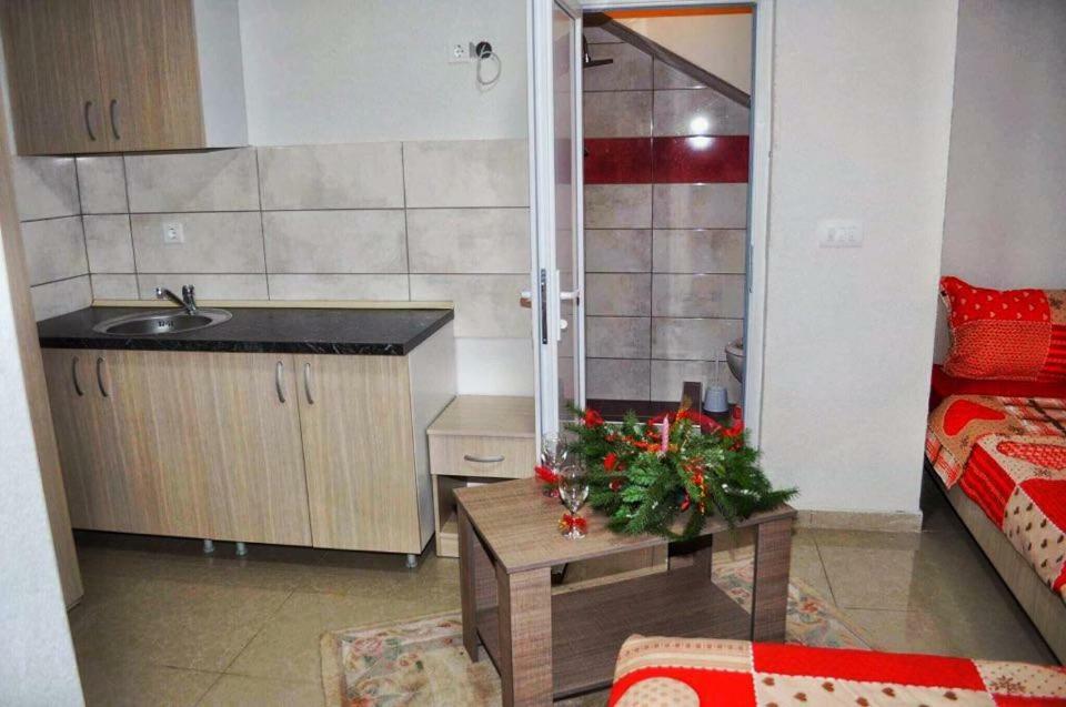 Apartamento Gjoce *