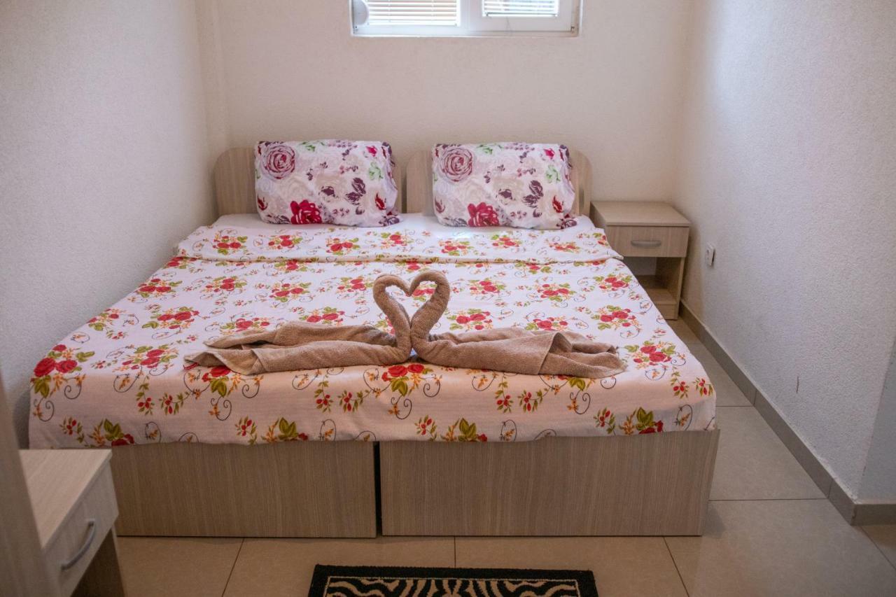 Gjoce Apartamento